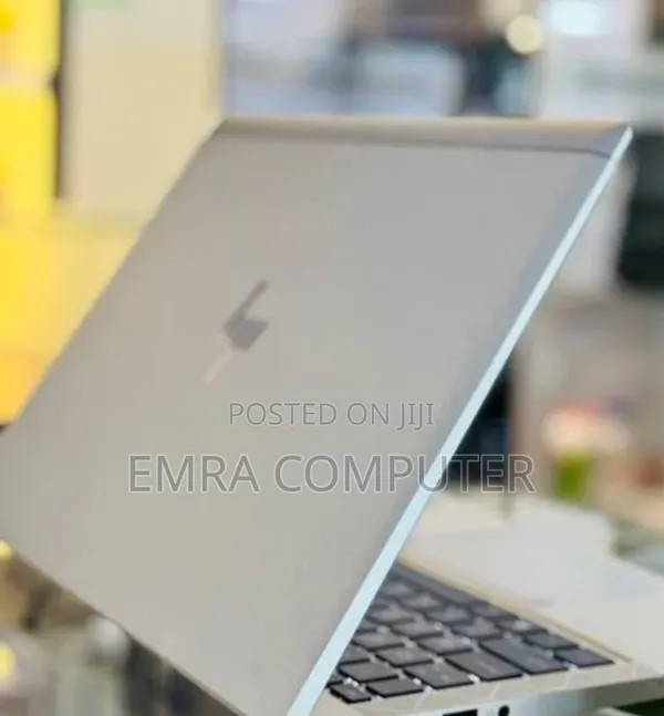 New Laptop HP 16GB Intel Core i5 SSD 512GB