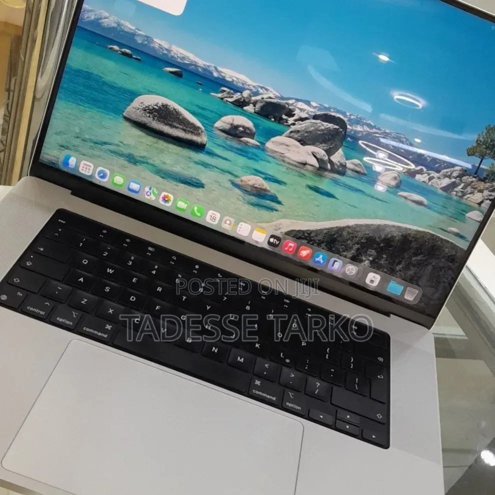 New Laptop Apple MacBook Pro 2021 M1 32GB Apple M1 Pro SSD 1T
