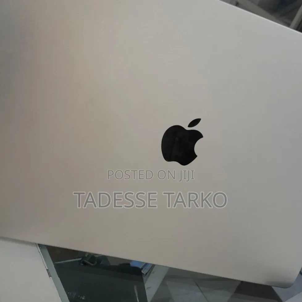 New Laptop Apple MacBook Pro 2021 M1 32GB Apple M1 Pro SSD 1T
