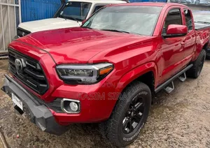 Toyota Tacoma 2018 Burgundy