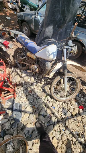 Yamaha DT175 1995 White