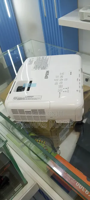 Brand New Epson Projector With Bag, Remote Model Name: Eb-X18