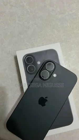 New Apple iPhone 17 256 GB Black