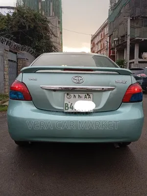 Toyota Belta 2007 Blue