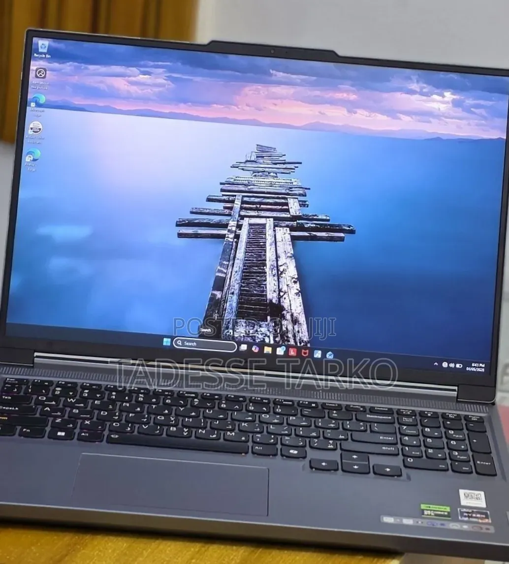 New Laptop Lenovo Legion 5 16GB AMD Ryzen 7 SSD 1T
