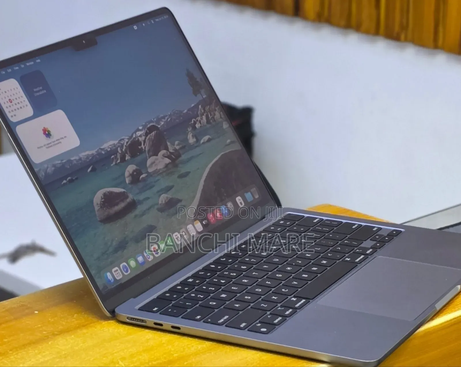 New Laptop Apple MacBook Air 2022 M2 8GB Apple M2 SSD 256GB