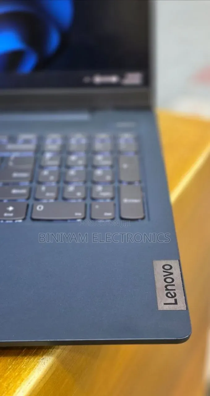 New Lenovo IdeaPad 5 Slim 13th Gen i7 12GB Intel Core i7 SSD 512GB