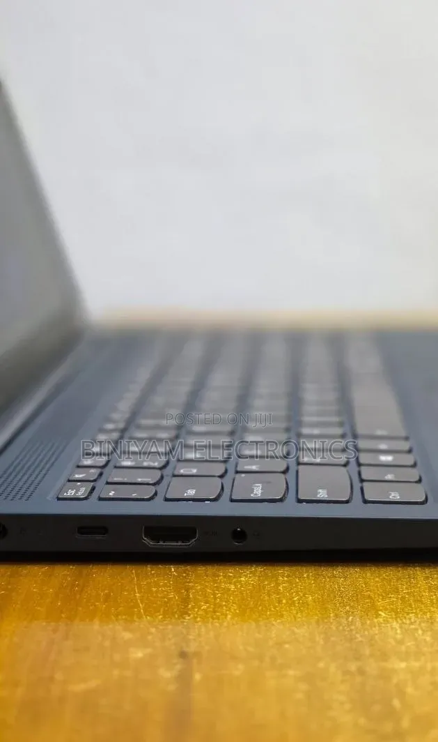 New Lenovo IdeaPad 5 Slim 13th Gen i7 12GB Intel Core i7 SSD 512GB