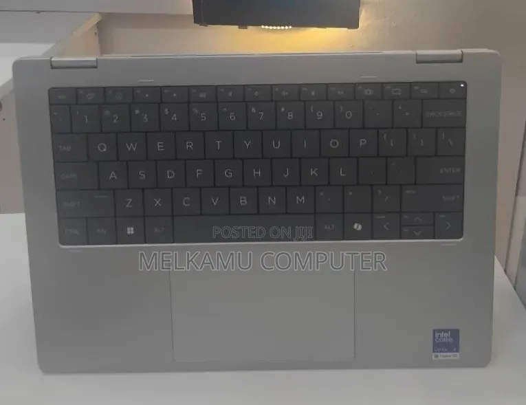 New Laptop HP OmniBook X Flip 14" 16GB Intel Core Ultra 7 SSD 1T