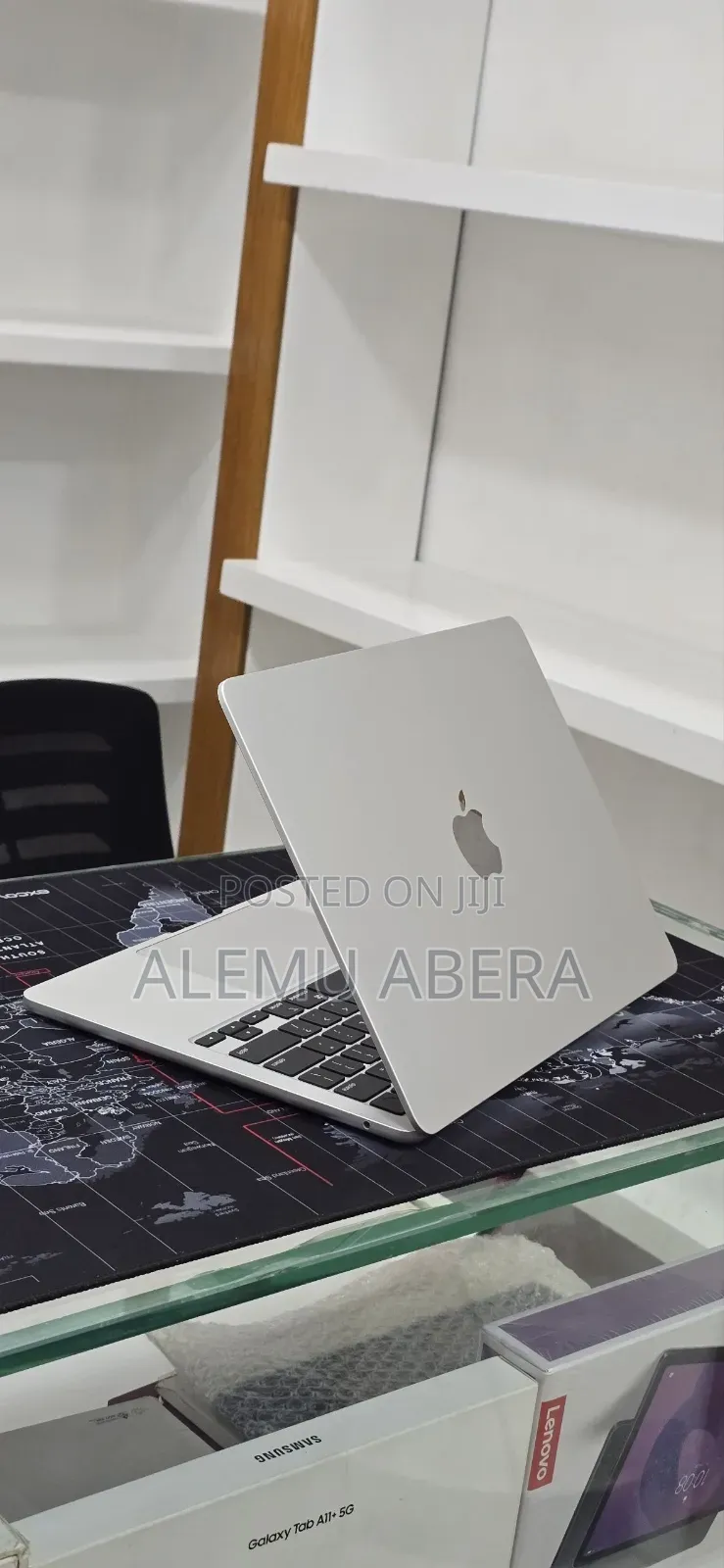 New Laptop Apple MacBook Air 2024 M3 16GB Apple M3 SSD 256GB