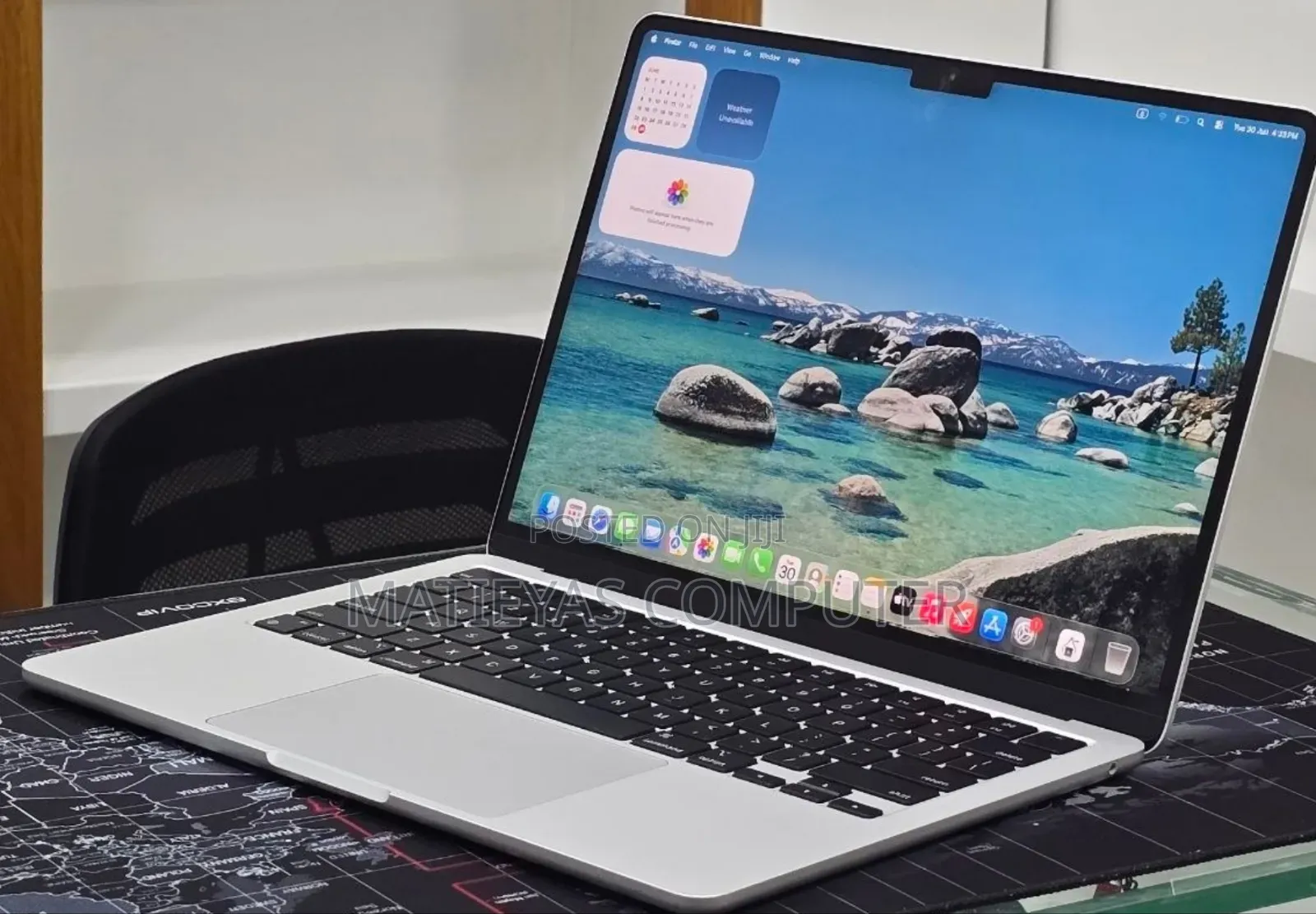 New Laptop Apple MacBook Air 2024 M3 16GB Apple M3 SSD 256GB