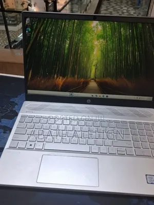 New Laptop HP Pavilion 15 16GB Intel Core i5 SSD 256GB