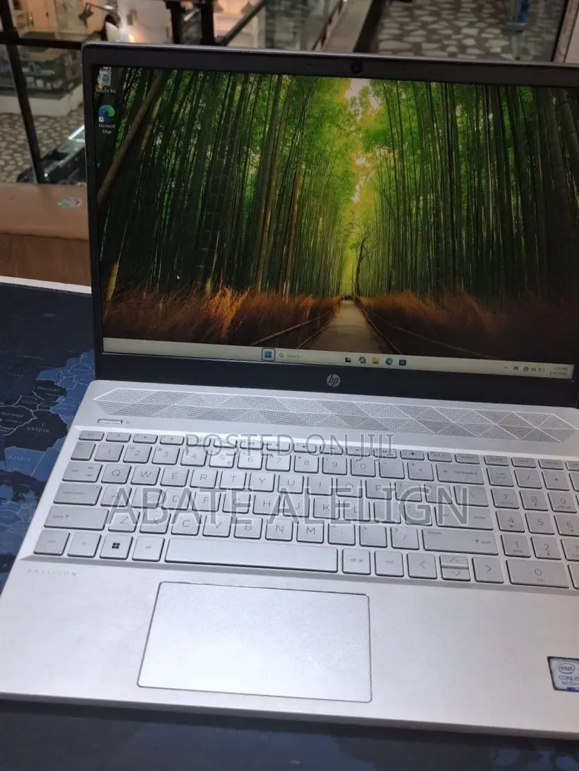 New Laptop HP Pavilion 15 16GB Intel Core i5 SSD 256GB