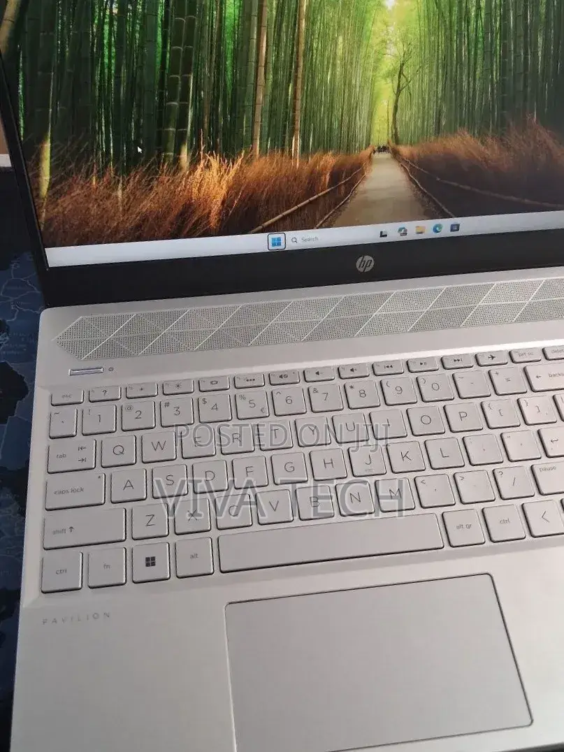 New Laptop HP Pavilion 15 16GB Intel Core i5 SSD 256GB