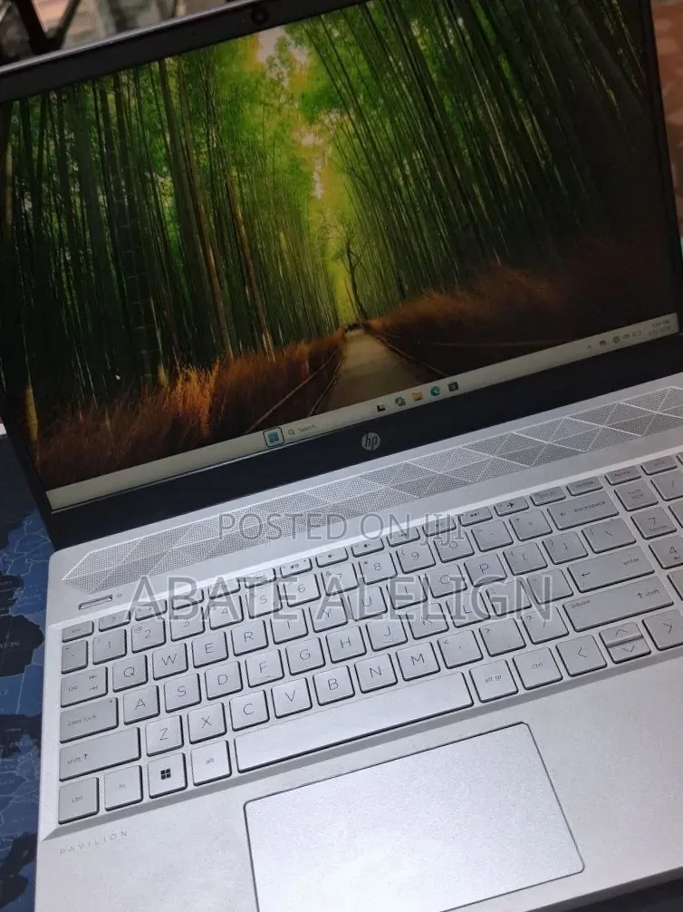 New Laptop HP Pavilion 15 16GB Intel Core i5 SSD 256GB