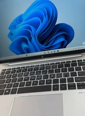 New Laptop HP EliteBook 840 G10 16GB Intel Core i7 SSD 512GB