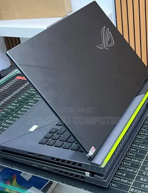 New Laptop Asus ROG Strix G15 16GB Intel Core i9 SSD 1T
