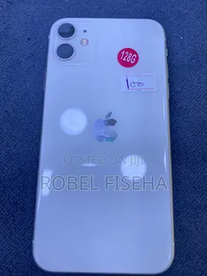 New Apple iPhone 11 128 GB White