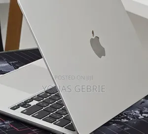 New Laptop Apple MacBook 16GB Apple M3 SSD 256GB