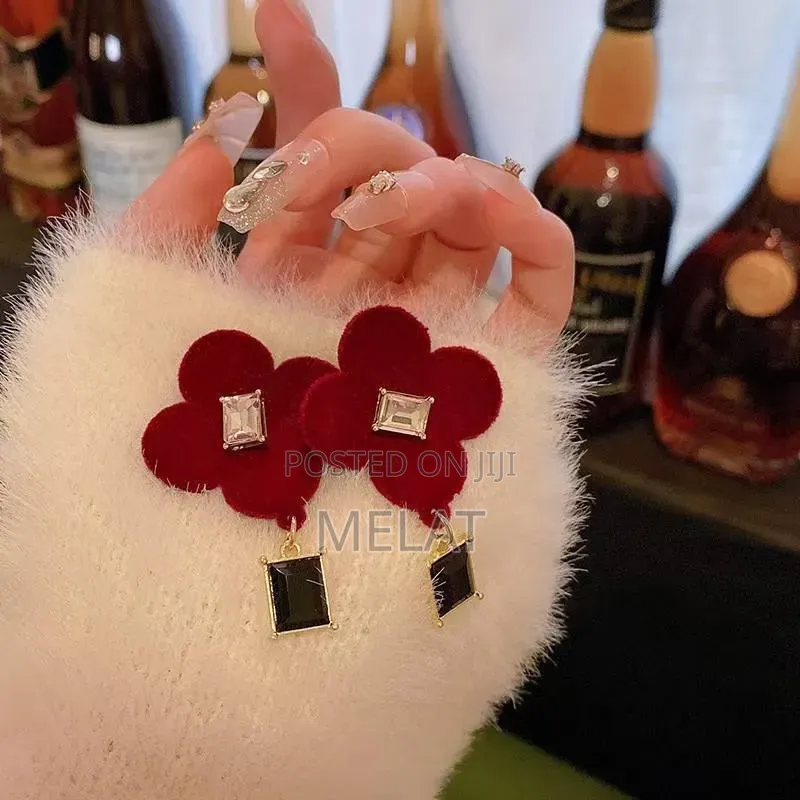 Women Earriings