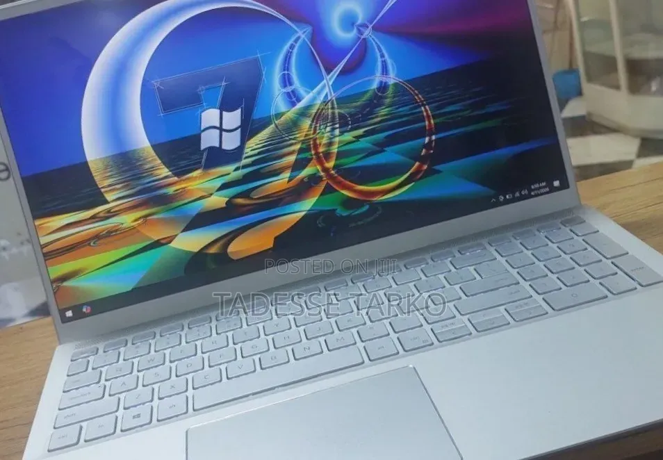 New Laptop Dell Inspiron 16GB Intel Core i7 SSD 512GB