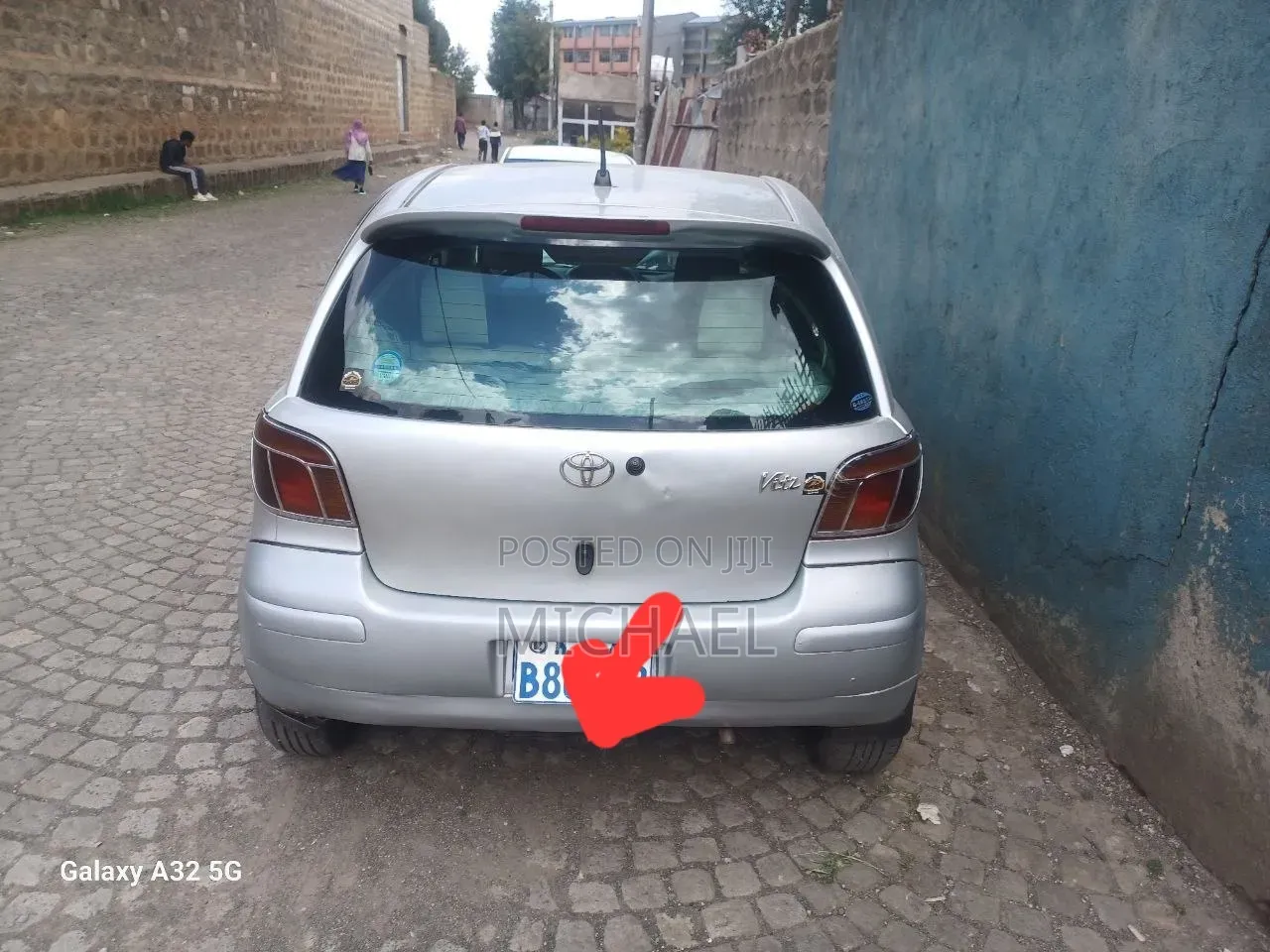Toyota Vitz 2004 Silver