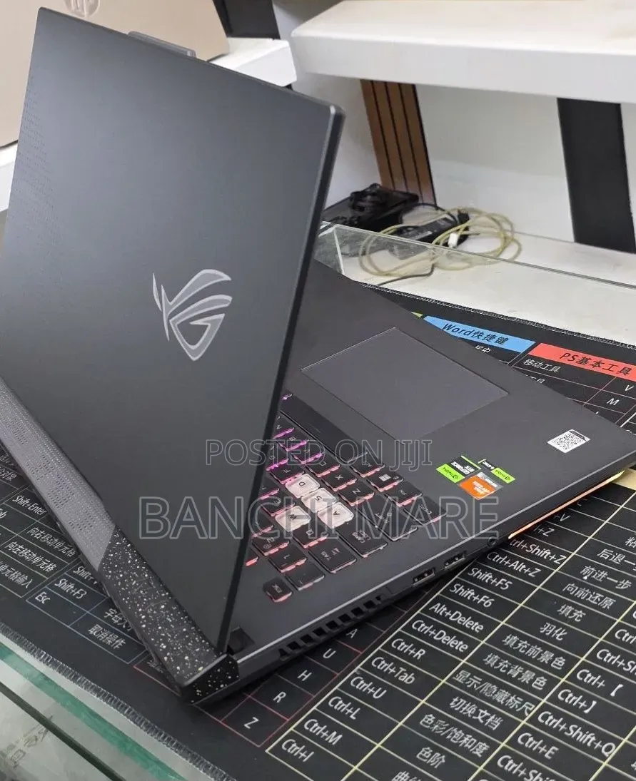 New Laptop Asus ROG Strix G17 16GB AMD Ryzen 9 SSD 1T