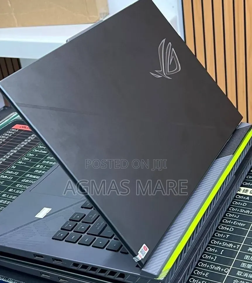 New Laptop Asus ROG Strix G15 16GB Intel Core i9 SSD 1T