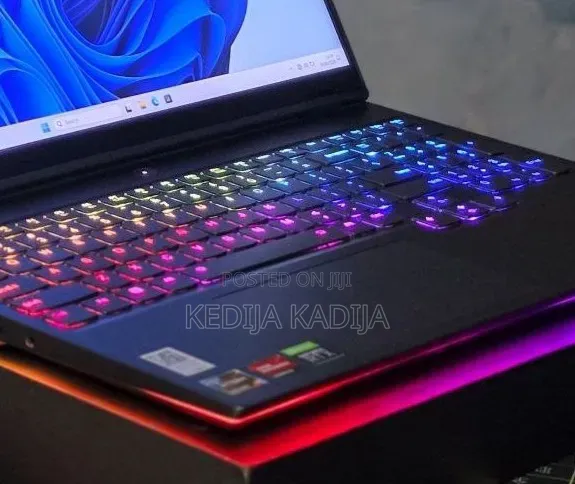 New Laptop Lenovo Legion 9 32GB AMD Ryzen 9 SSD 1T