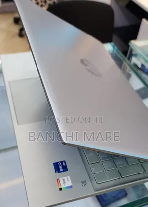 New Laptop HP Pavilion 11 16GB Intel Core i7 SSD 512GB