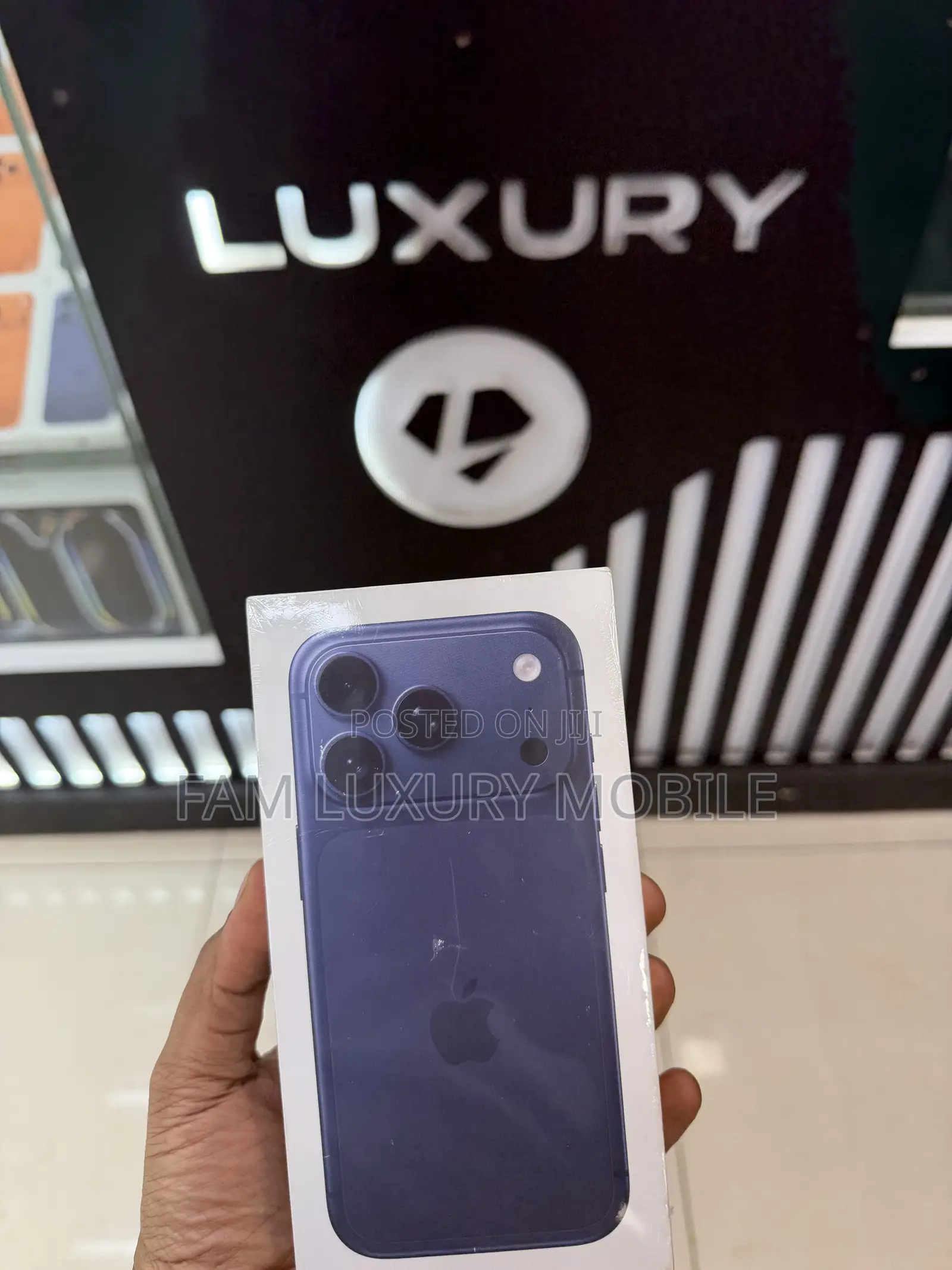 New Apple iPhone 17 Pro 256 GB Blue