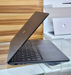 New Laptop Microsoft Surface 16GB Intel Core i7 SSD 256GB