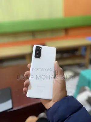 New Samsung Galaxy S20 FE 5G 128 GB