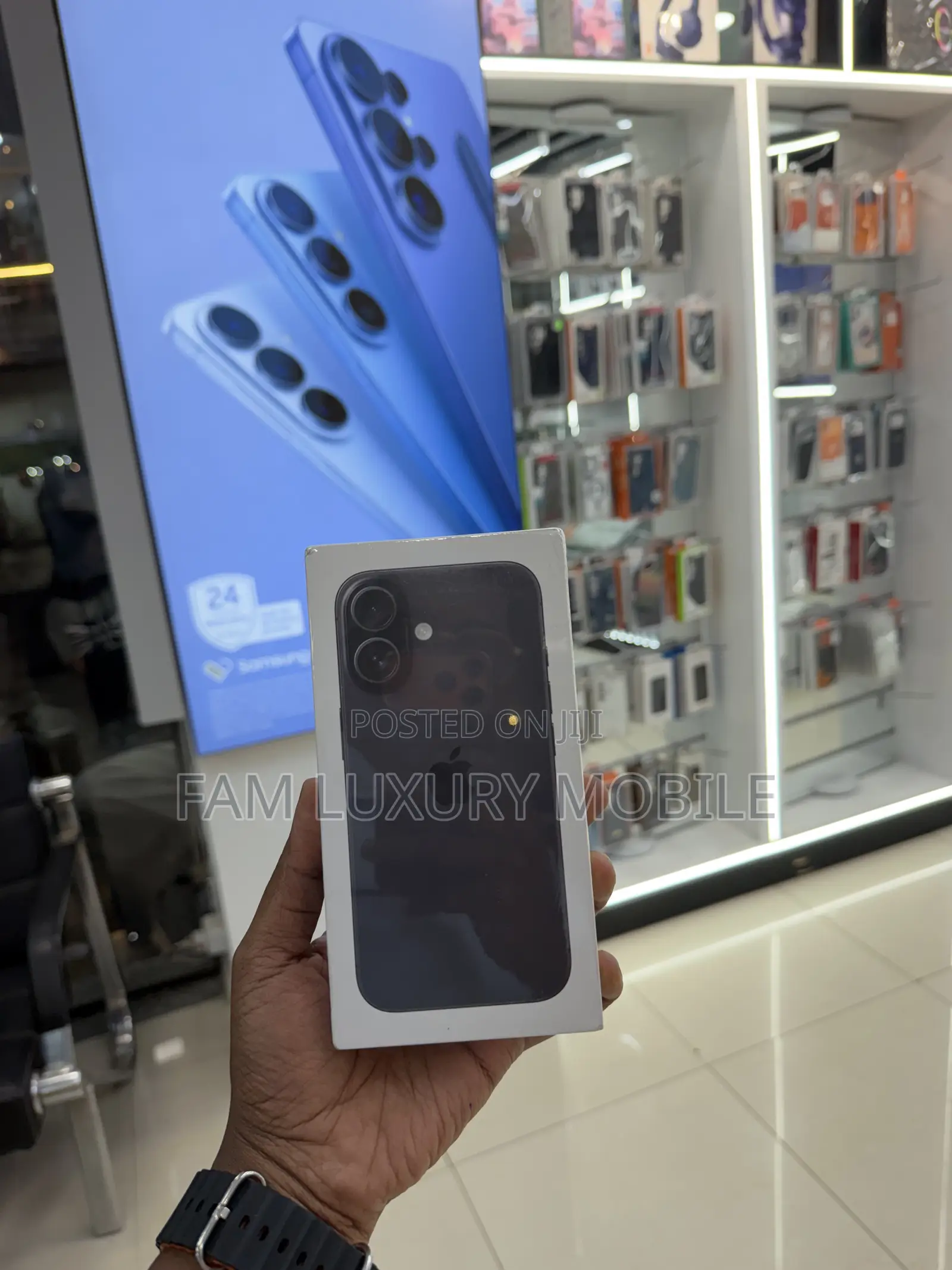 New Apple iPhone 16 128 GB Black