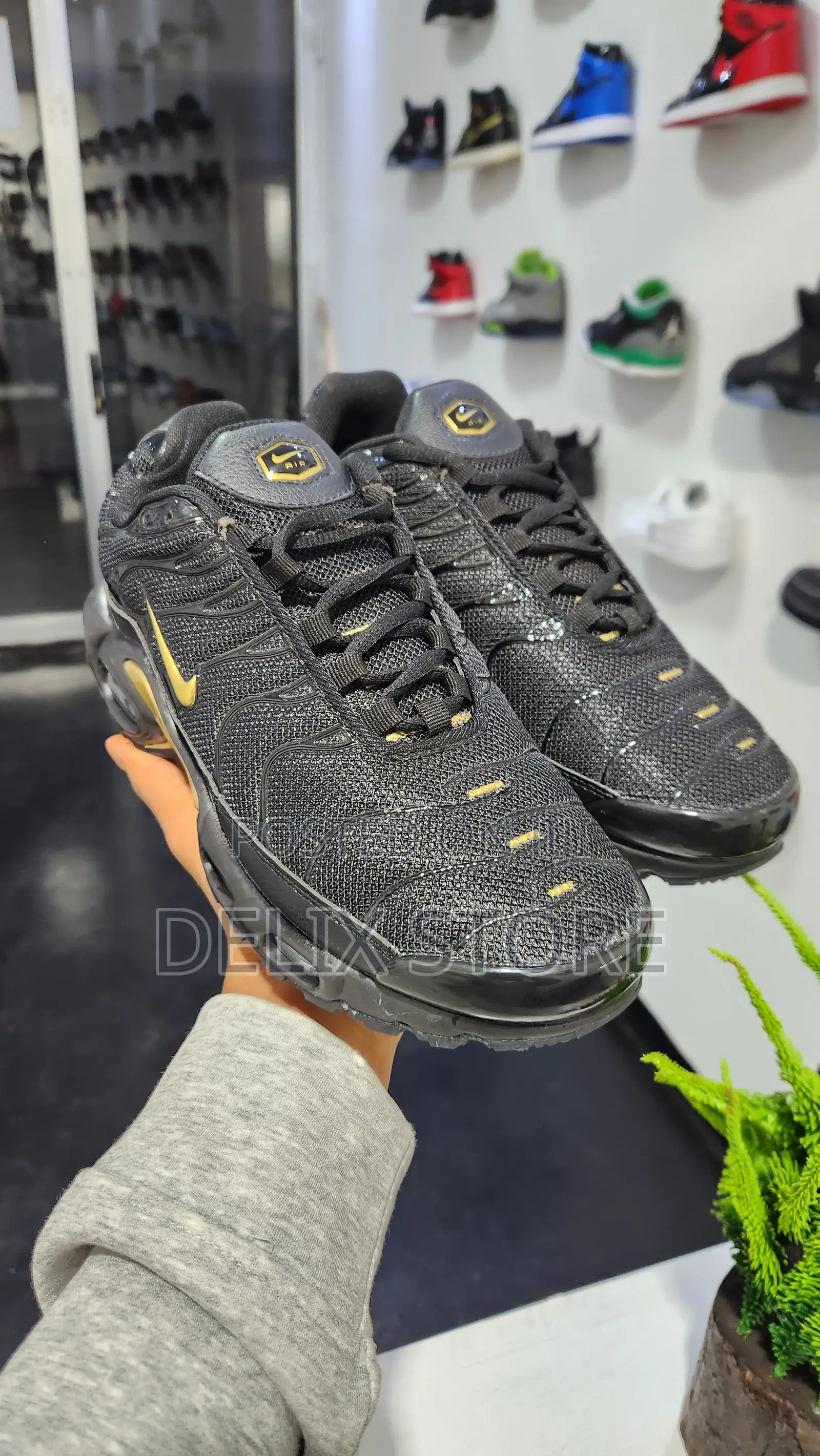 Nike Airmax Tn Gold