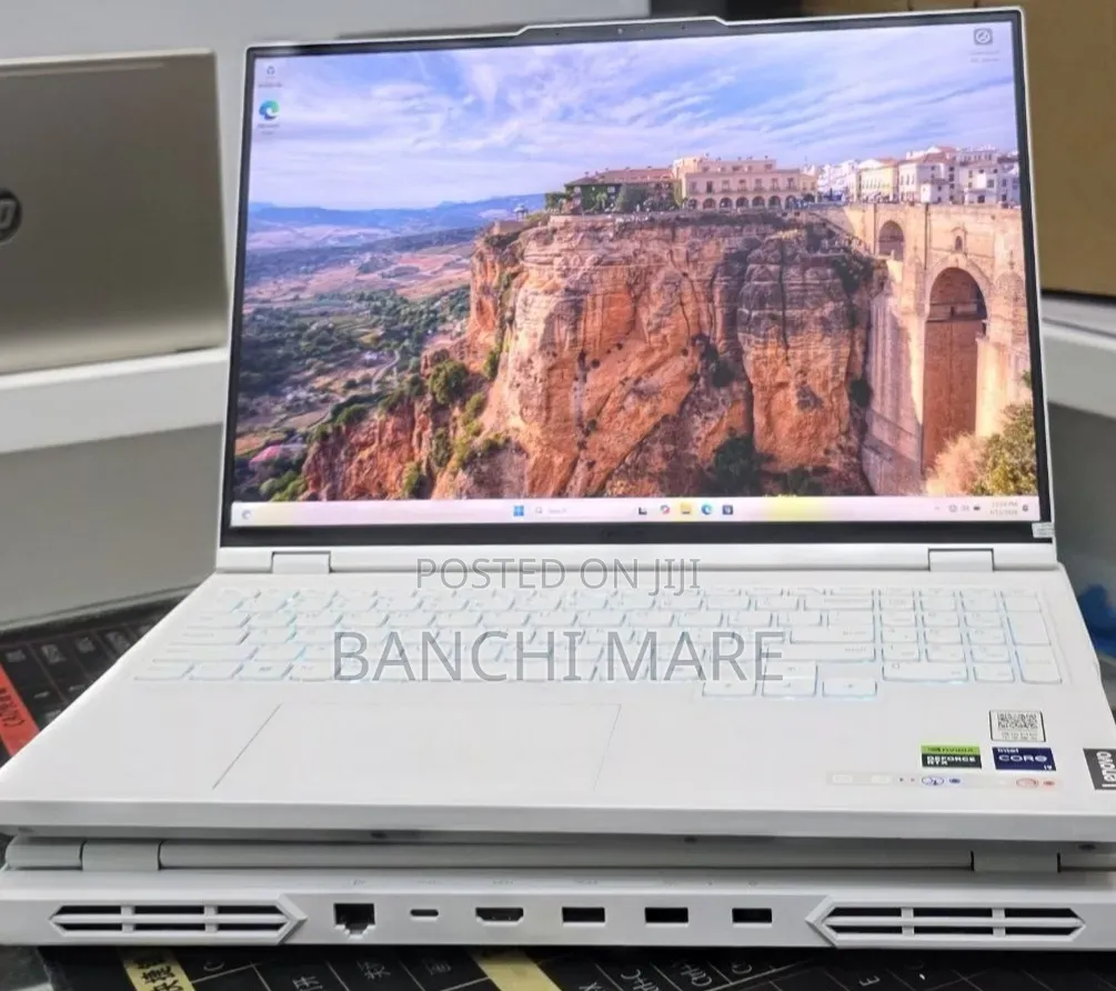 New Laptop Lenovo Legion 9 16GB Intel Core i9 SSD 1T