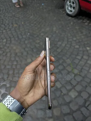 Apple iPhone XS Max 64 GB Gold
