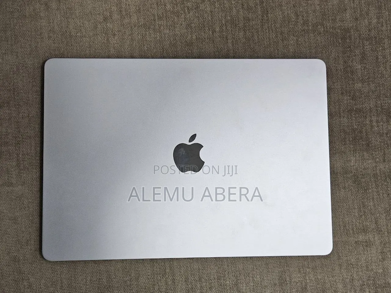 New Laptop Apple MacBook Air 2024 M3 8GB Apple M3 SSD 512GB