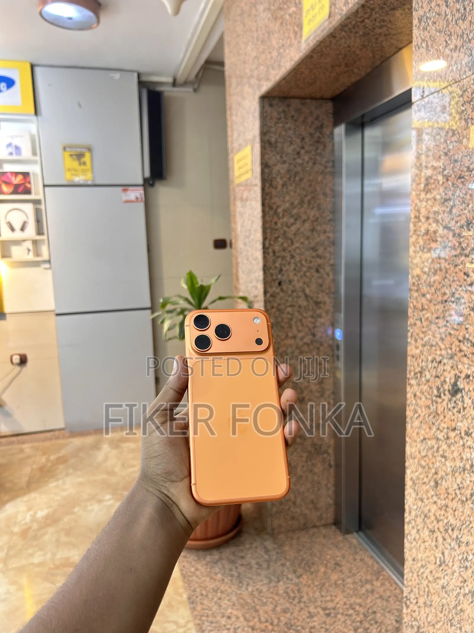 New Apple iPhone 17 Pro Max 256 GB Orange