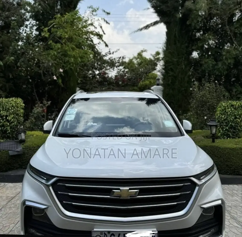 Chevrolet Captiva 2023 White