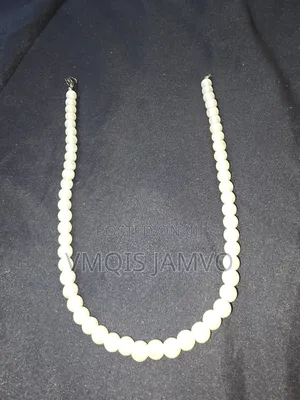1. Classic Pearl Necklace for Ladies