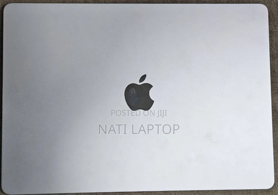 New Laptop Apple MacBook Air 2024 M3 8GB Apple M3 SSD 512GB