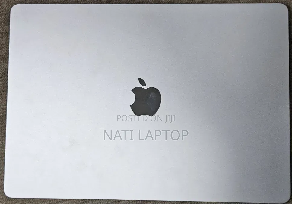 New Laptop Apple MacBook Air 2024 M3 8GB Apple M3 SSD 512GB