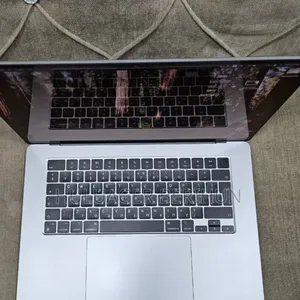 New Laptop Apple MacBook Air 2024 M3 8GB Apple M3 SSD 512GB