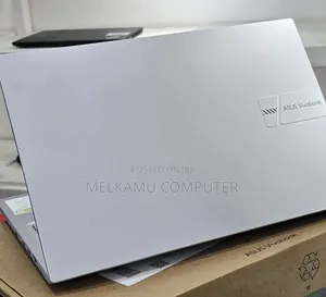 New Laptop Asus Vivobook 15 OLED 16GB Intel Core i7 SSD 512GB