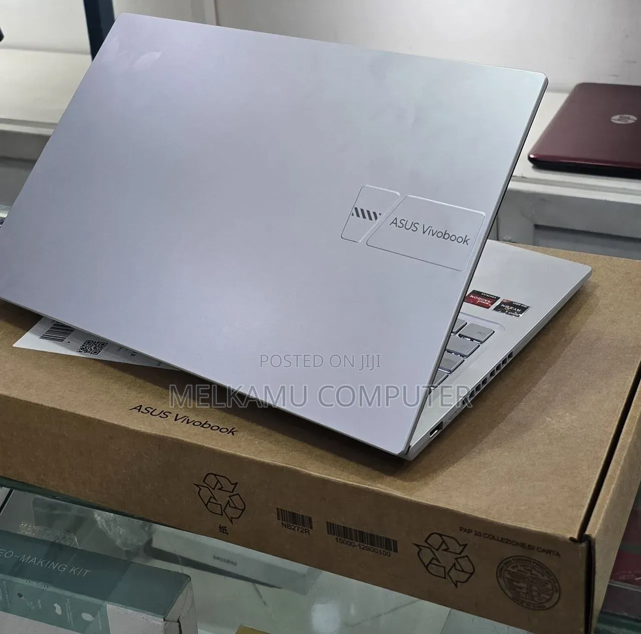 New Laptop Asus Vivobook 15 OLED 16GB Intel Core i7 SSD 512GB