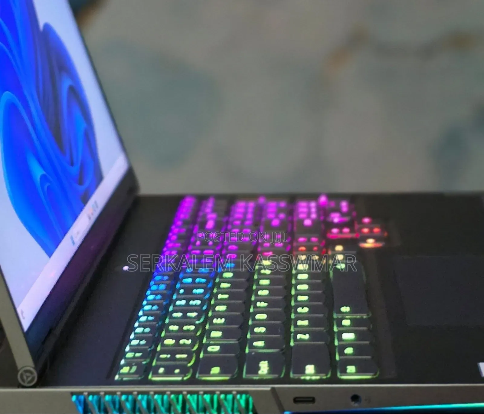 New Laptop Lenovo Legion 9 32GB AMD Ryzen 9 SSD 1T