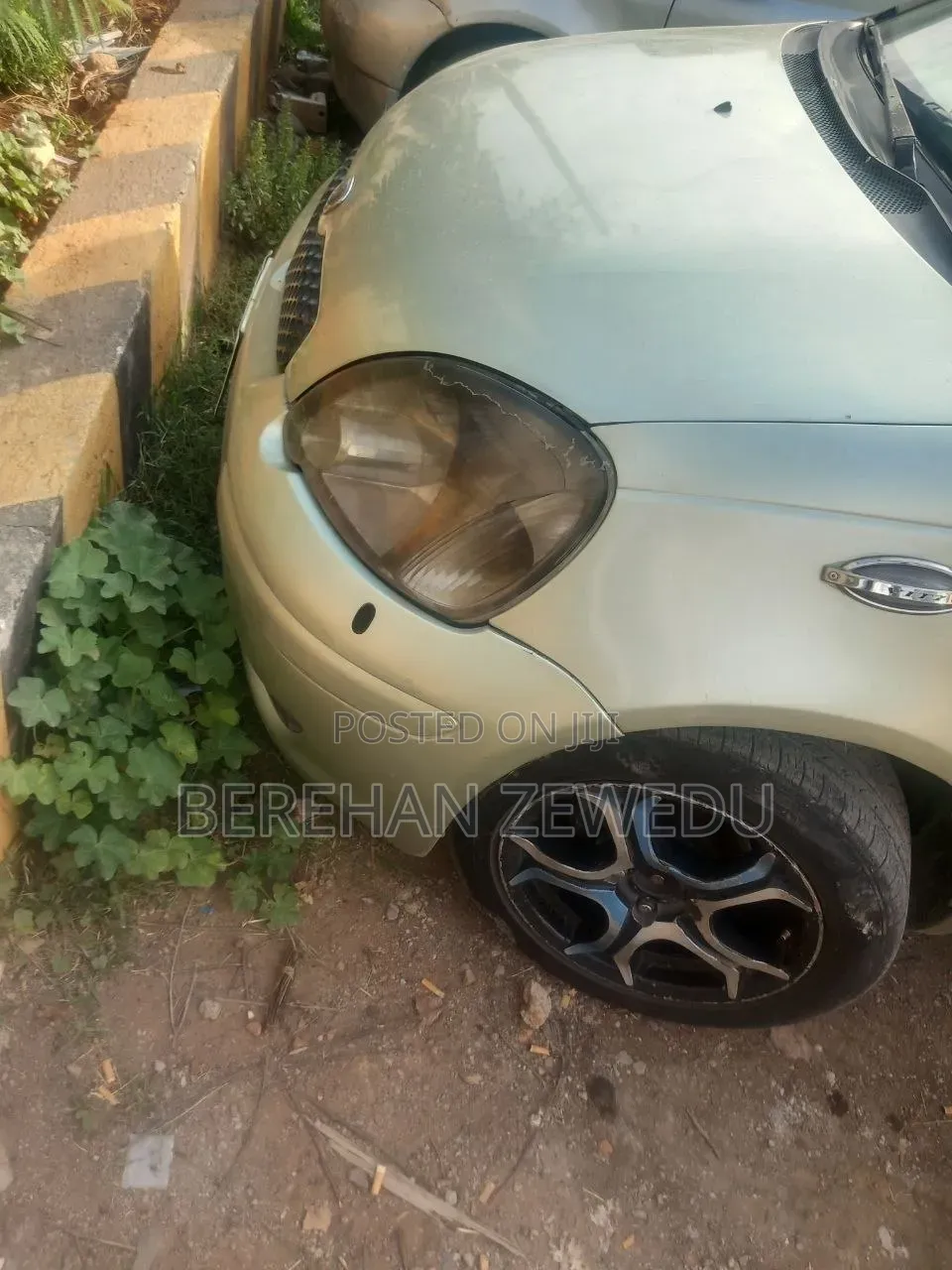 Toyota Vitz 2002 Silver