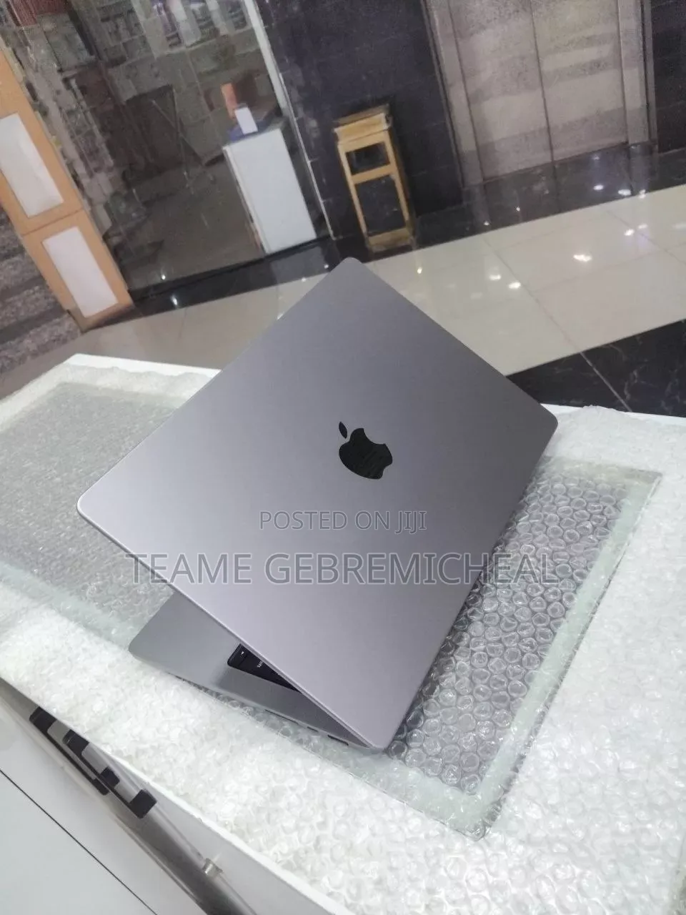 New Laptop Apple MacBook Pro 2021 M1 32GB Apple M1 SSD 512GB