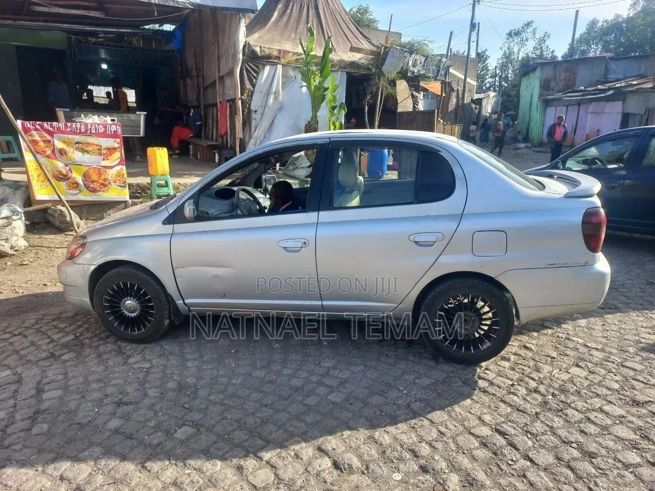 Toyota Platz 2001 Silver
